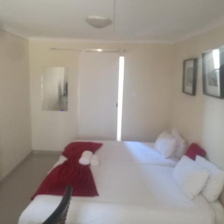 Mo-Nize Villa Guesthouse Otjiwarongo Dış mekan fotoğraf