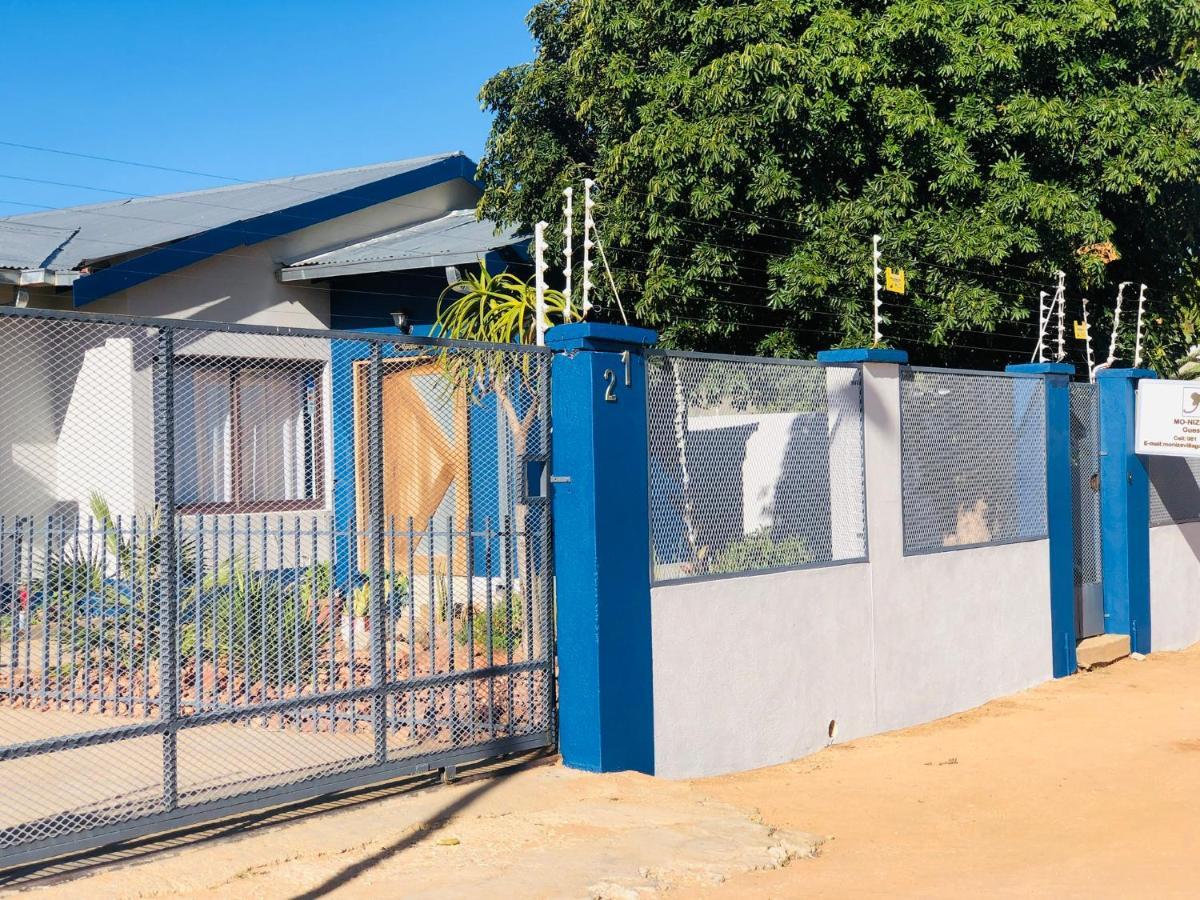 Mo-Nize Villa Guesthouse Otjiwarongo Dış mekan fotoğraf