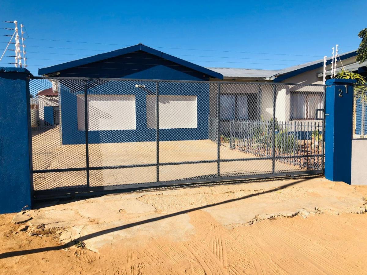 Mo-Nize Villa Guesthouse Otjiwarongo Dış mekan fotoğraf
