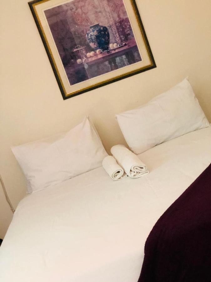 Mo-Nize Villa Guesthouse Otjiwarongo Dış mekan fotoğraf